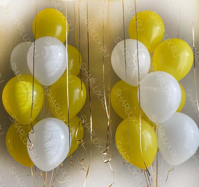 Бело-желтый фонтан воздушных шаров