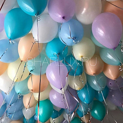 50 воздушных шаров под потолок 