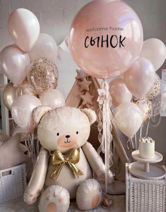 Композиция шаров на выписку, мишка
